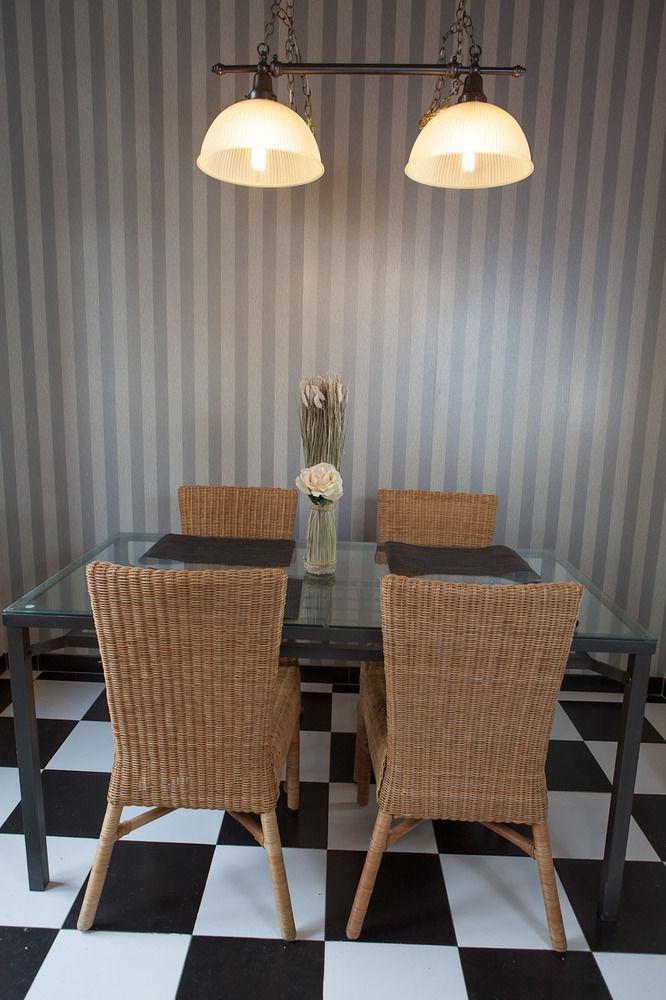 Apartamento Reservaloen Puerta De La Maestranza